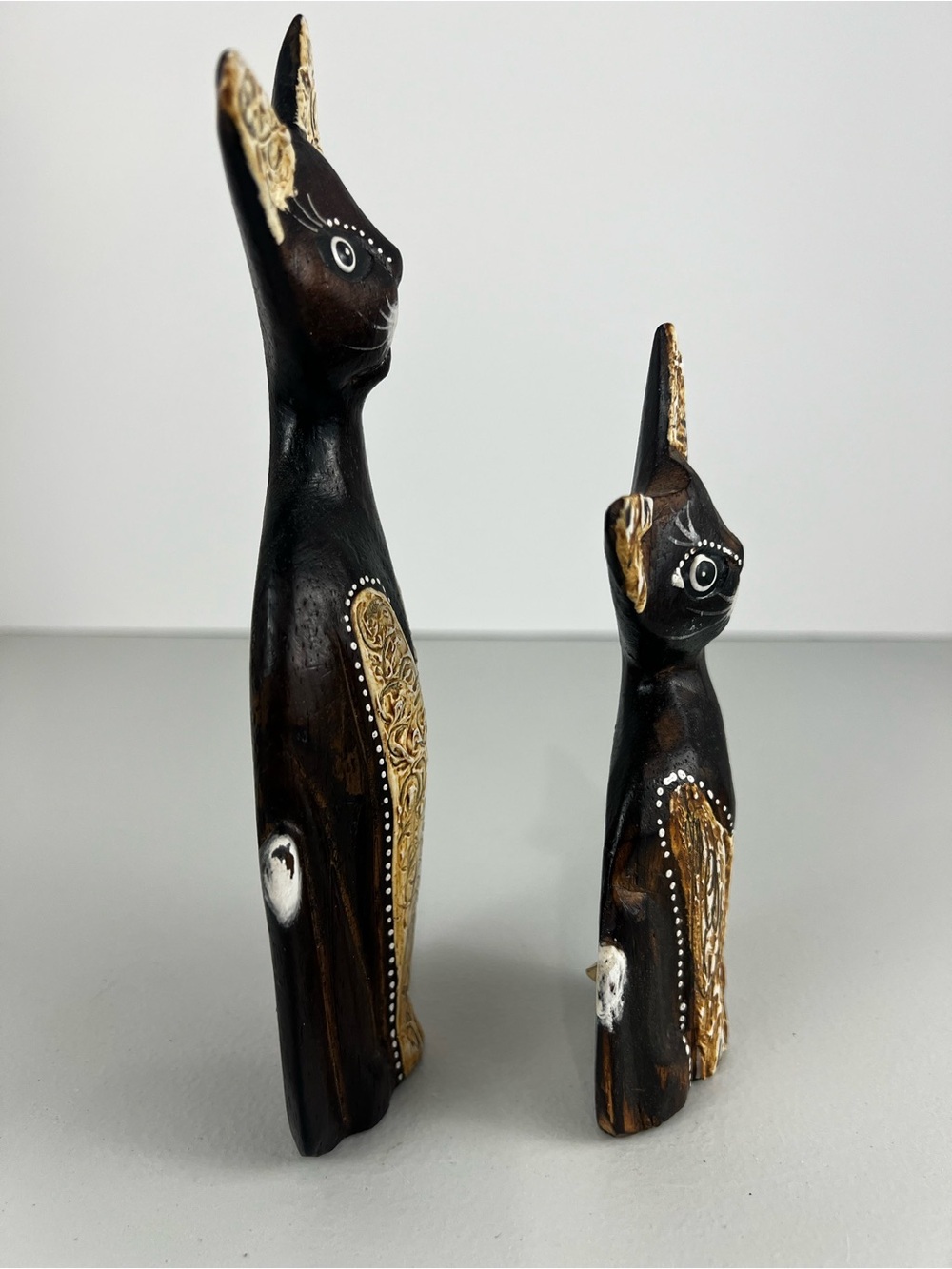 Vintage Balinese Hand-Carved Wood Cat Statues - Set of 2 - Picture 2 of 7